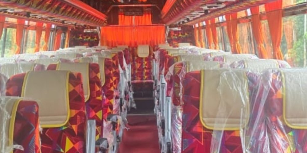 Force Urbania Rental in Bangalore – Book Luxury Urbania with Cherry Cabs